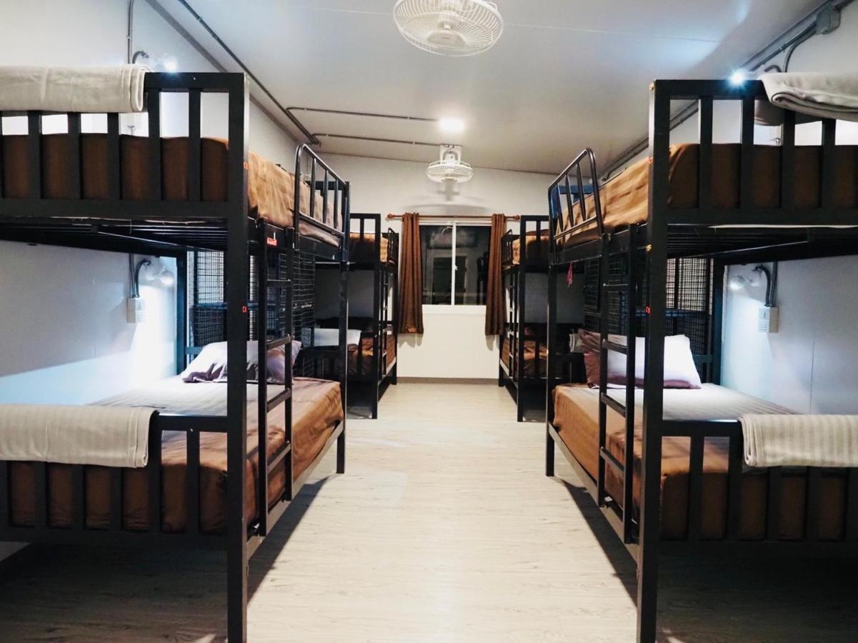 Wild Ones Hostel Bangkok Dış mekan fotoğraf