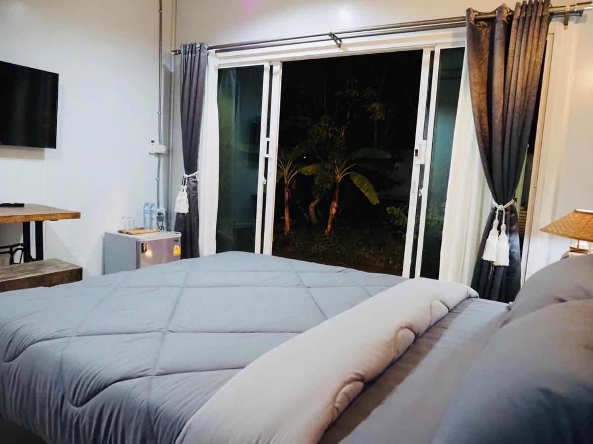 Wild Ones Hostel Bangkok Dış mekan fotoğraf