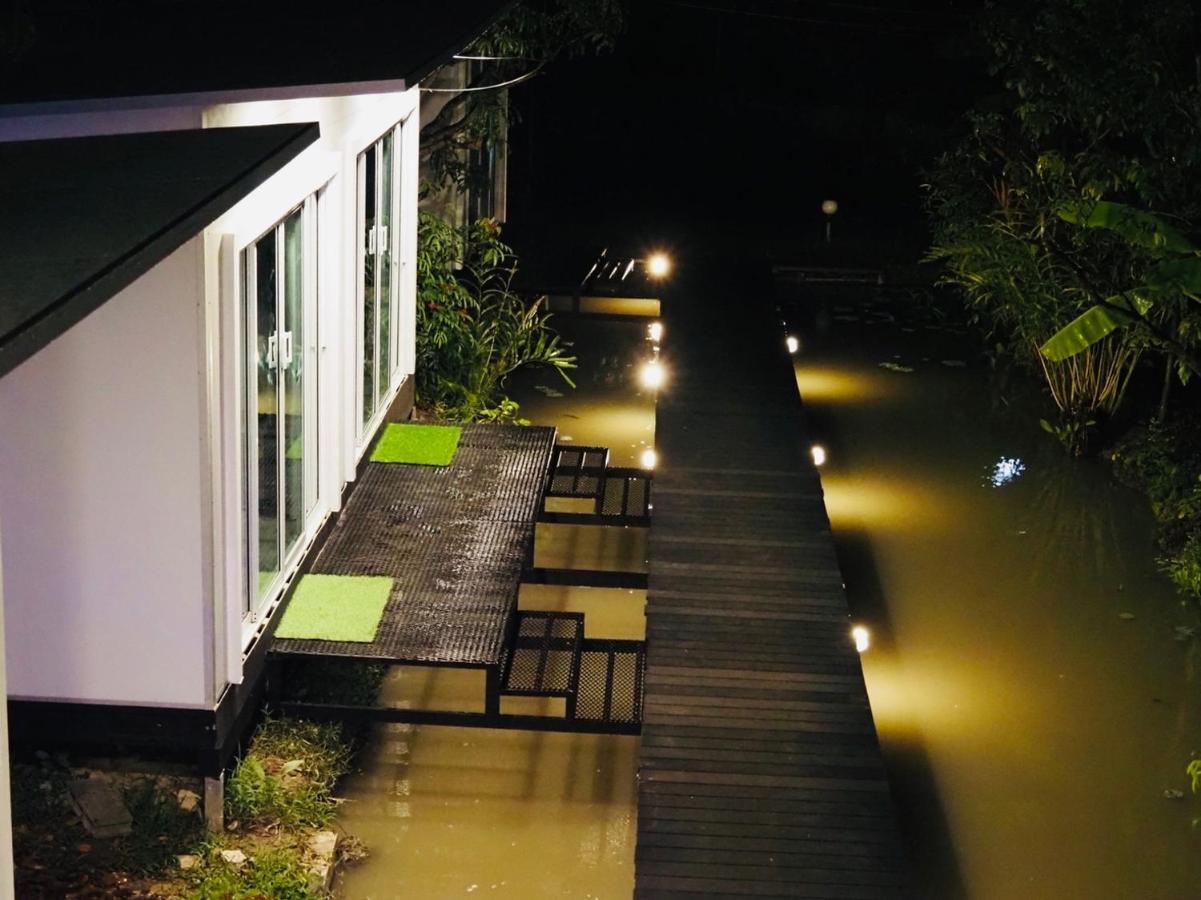 Wild Ones Hostel Bangkok Dış mekan fotoğraf